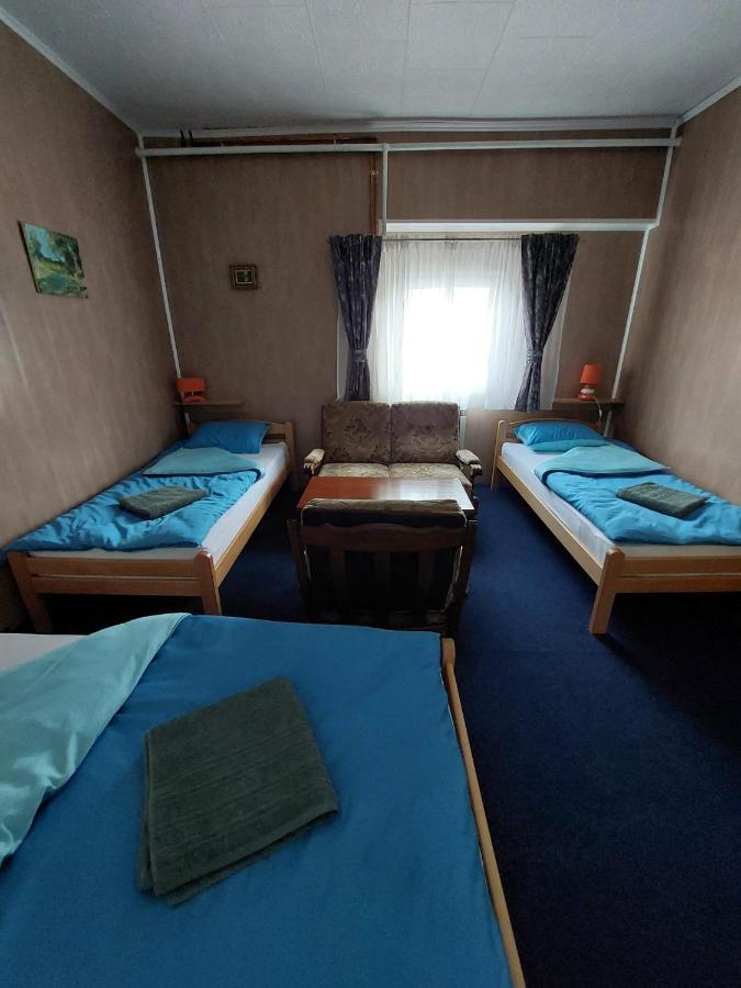Hostel Suzzzy Novska Eksteriør bilde