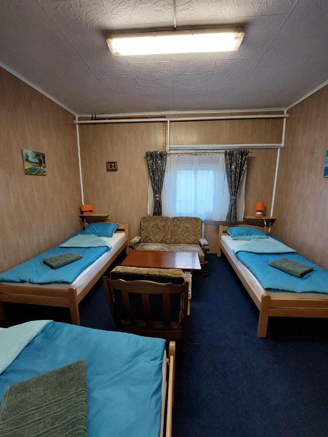 Hostel Suzzzy Novska Eksteriør bilde