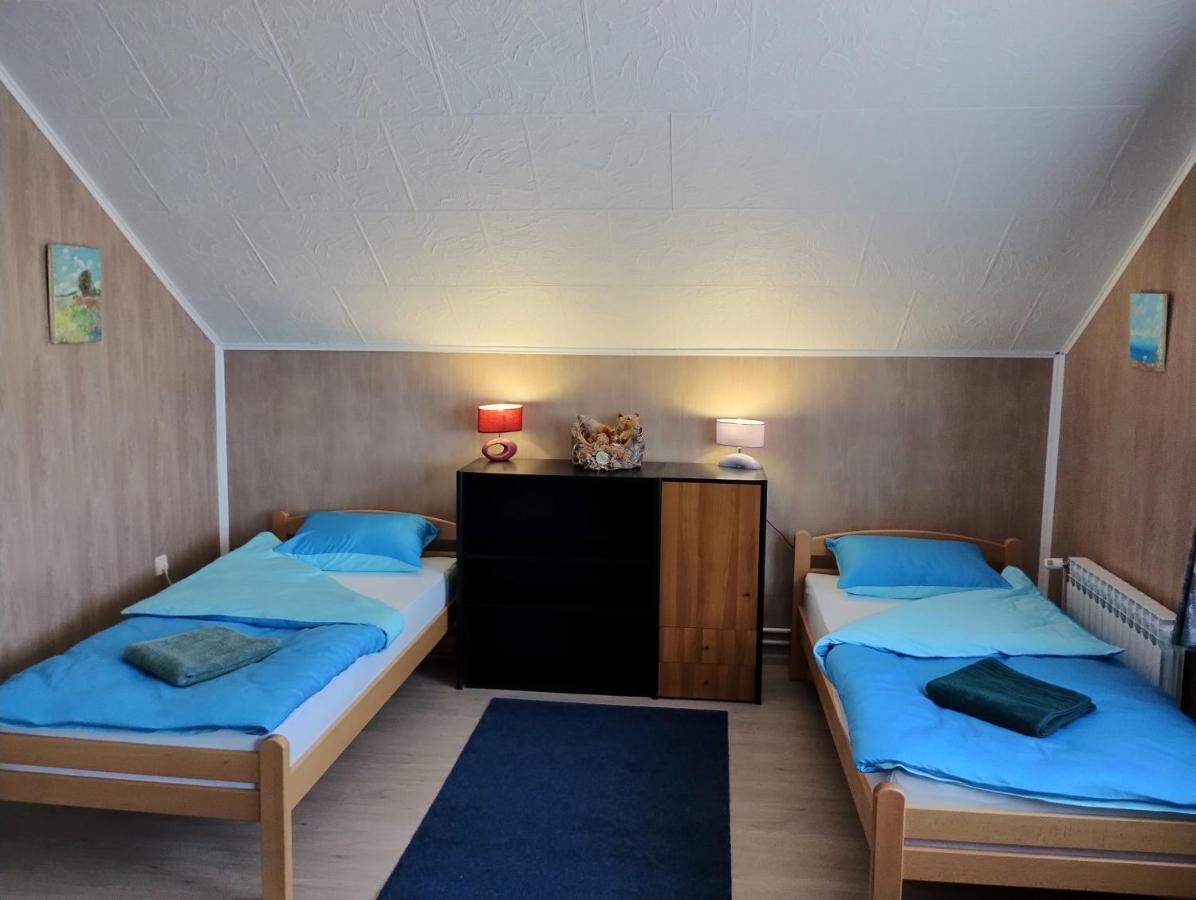 Hostel Suzzzy Novska Eksteriør bilde