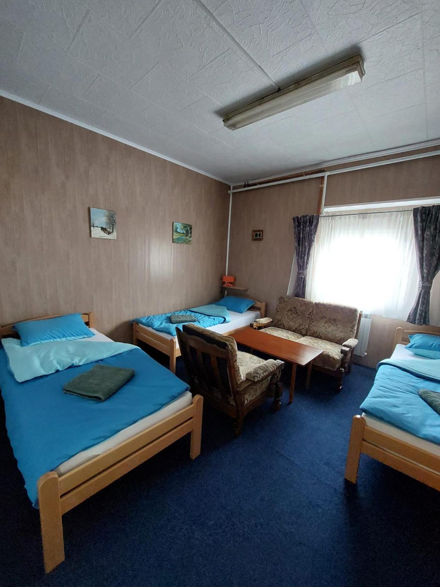 Hostel Suzzzy Novska Eksteriør bilde